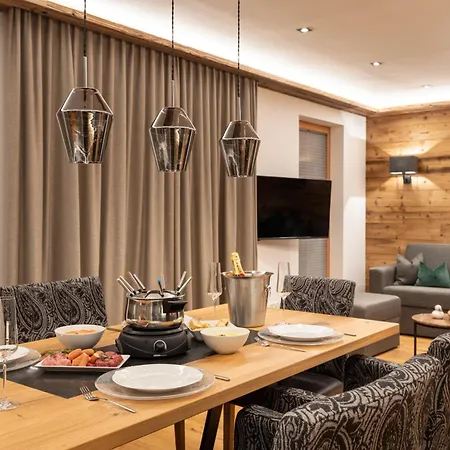 Ferienlodge Edelstein Tatil Evi Forstau (Salzburg)